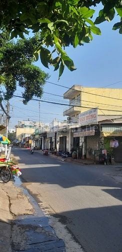 Bán 2 căn nhà mặt tiền, ngã 4 Bốn Xã và Vĩnh Lộc A, Bình Chánh