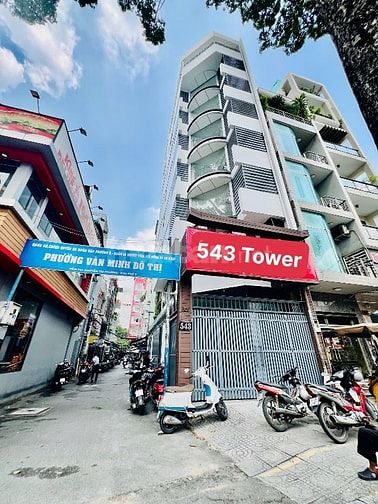 Cho thuê nhà 2 mặt tiền đường Nguyễn Tri Phương, Quận 10, 5x15m