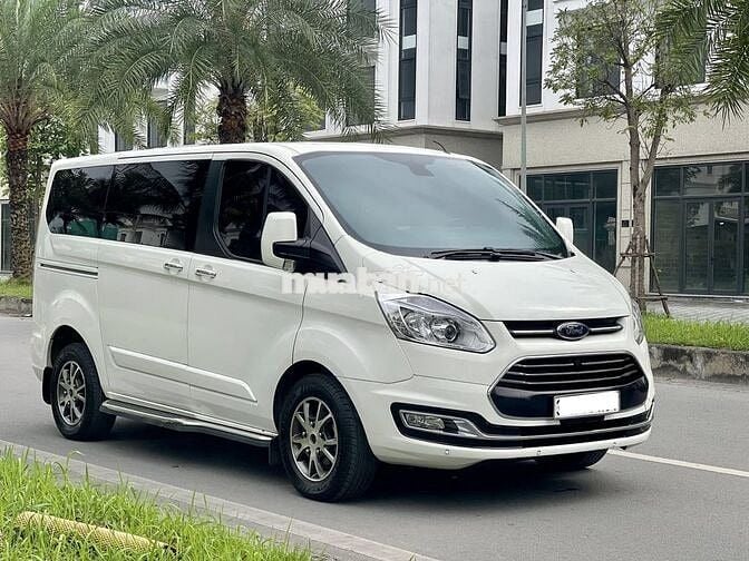 Ford Tourneo 2020 Titanium gói thương gia đẳng cấp