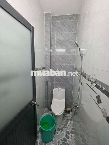 Bình Tân - Bán nhà 3 tầng 27m2 đường chiến lược 4 tỷ 05