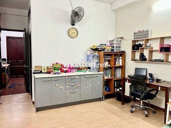 Cho Thuê Nhà Đường Huỳnh Khương Ninh, Quận 1 ( 4x20m - Cho Làm CHDV )