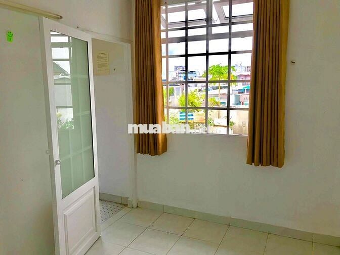 Cho 1 Nữ Thuê Phòng ra Q1,3,10,TB,GV Sân bay chỉ 5 phút