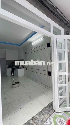 BÁN NHÀ CŨ 600tr CAM KẾT KHÔNG PHÁT SINH NGAY CẦU LỚN HÓC MÔN