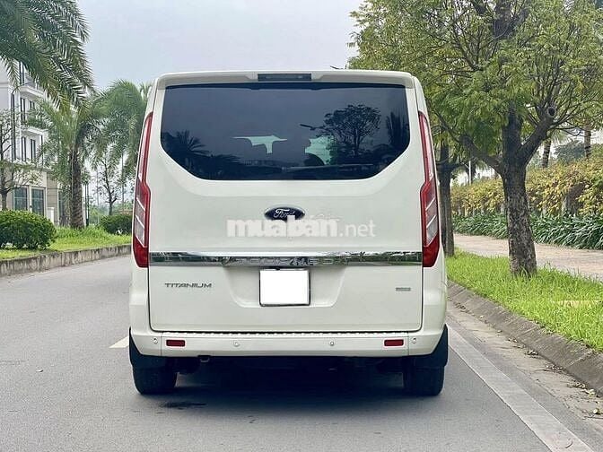 Ford Tourneo 2020 Titanium gói thương gia đẳng cấp