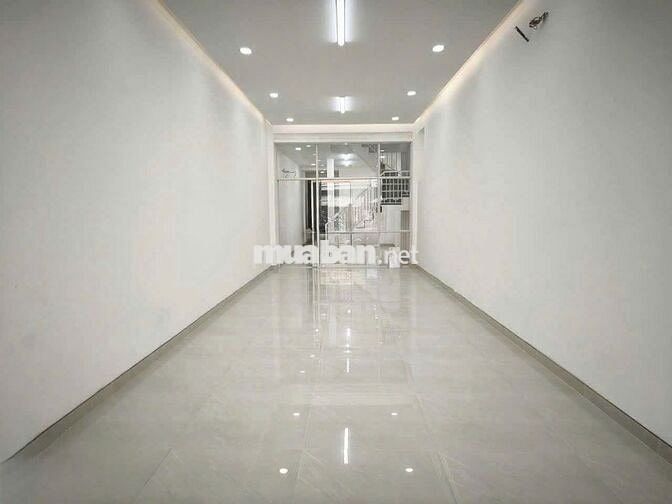 Cho Thuê Nhà Đường Đinh Tiên Hoàng, Quận 1 (4x20m - Nhà Suốt Đẹp Rộng)