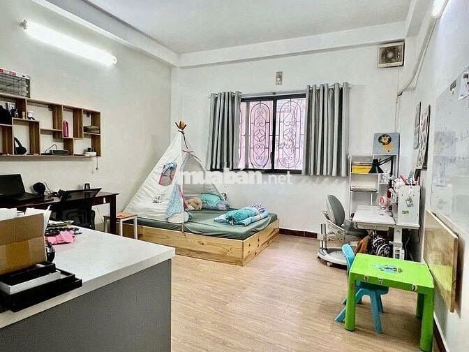 Cho Thuê Nhà Đường Huỳnh Khương Ninh, Quận 1 ( 4x20m - Cho Làm CHDV )