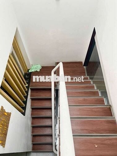 HẺM Ô TÔ 8 MÉT THÔNG SUỐT HÒA BÌNH