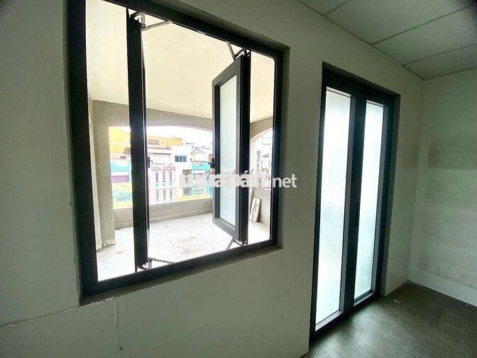 Siêu phẩm góc 2MT trung tâm. Vị trí đẹp - sân dài - Khu sầm uất giá ..