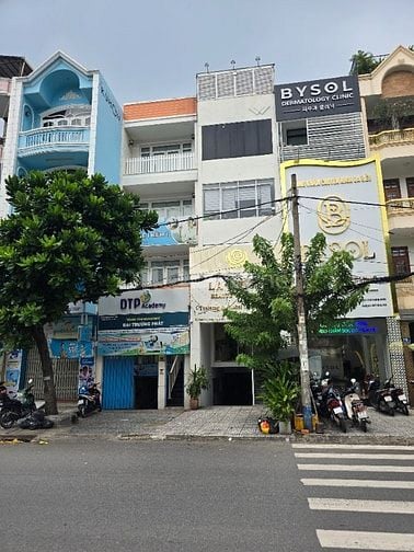 Mặt Tiền Phan Đăng Lưu. 4x20, 5 tầng, 22,9 tỷ giá tốt thị trường 
