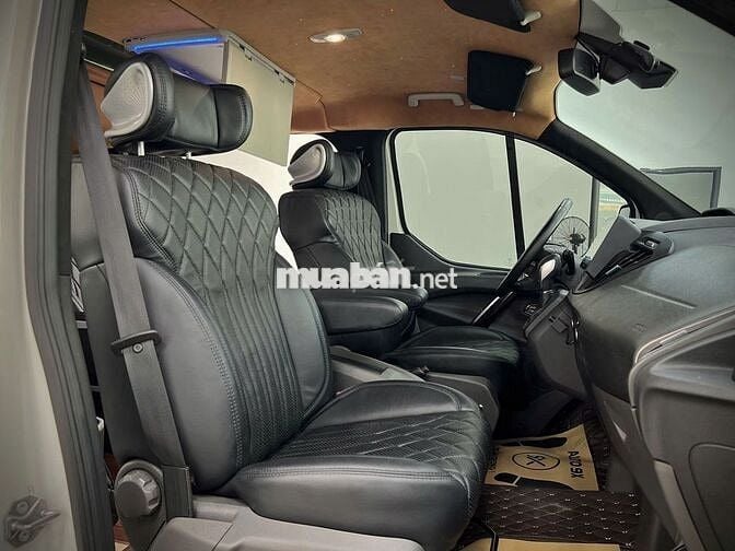 Ford Tourneo 2020 Titanium gói thương gia đẳng cấp