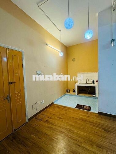 CHO THUÊ CĂN HỘ 3 PHÒNG NGỦ TẠI TRUNG TÂM QUẬN 1