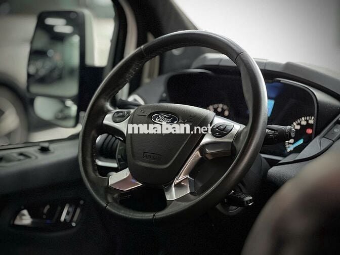 Ford Tourneo 2020 Titanium gói thương gia đẳng cấp