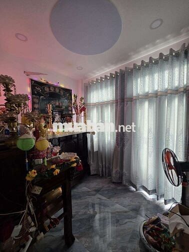 Bình Tân - Bán nhà 3 tầng 27m2 đường chiến lược 4 tỷ 05