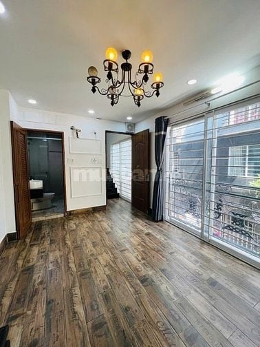 Cho thuê nhà HXH Lê Hồng Phong Q10 dt: 8m x 4m 3 lầu 1ST giá 20tr/th