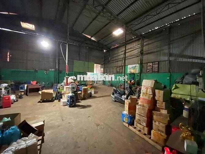 Kho, Xưởng 300m vị trí đẹp giá 12 triệu nhanh tay