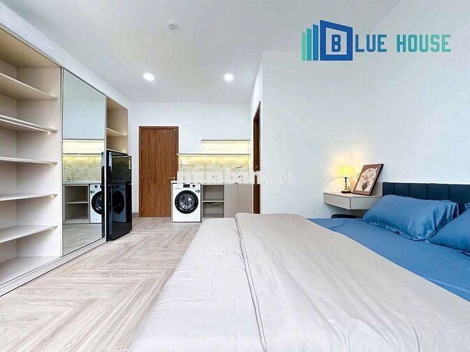 Căn hộ full nội thất ban công thoáng mát Nguyễn Văn Cừ Quận 1