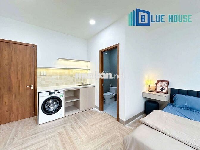 Căn hộ full nội thất ban công thoáng mát Nguyễn Văn Cừ Quận 1