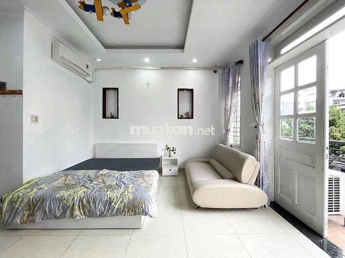 Chung cư mini rộng hơn 35m2 bancol ngay trung tâm NGUYỄN VĂN CỪ