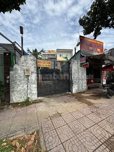 Cho thuê nhà nguyên căn mặt tiền Phạm Văn Đồng, Linh Tây, Thủ Đức