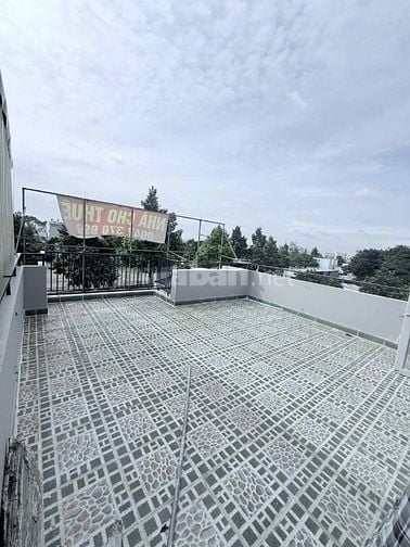 Cho thuê nhà nguyên căn mặt tiền Phạm Văn Đồng, Linh Tây, Thủ Đức