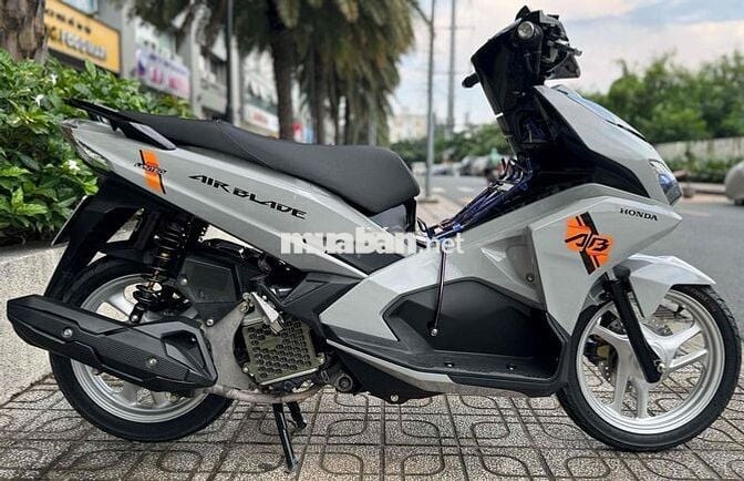 AIRBLADE 125/2016 NGUYÊN ZIN DỌN FULL MỚI ĐẸP KEN
