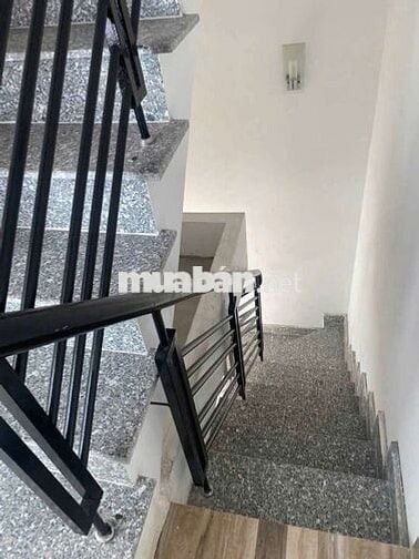 Nhà 1 Trệt 3 Lầu 3PN 3WC Hẻm Xe Hơi 458 Huỳnh Tấn Phát Q.7