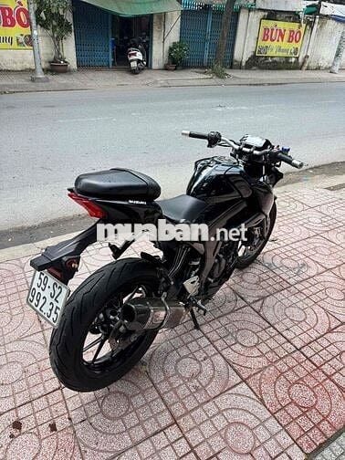 Suzuki GSX S150 2018 máy zin biển thành phố