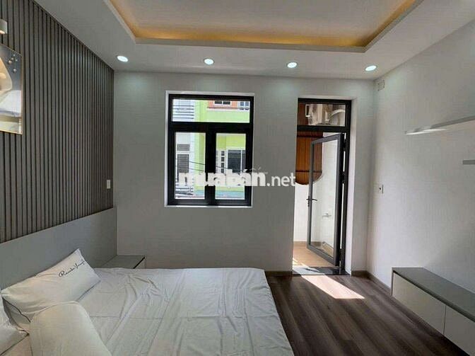 Nhà Mới, Nội Thất Đẹp, 3 PN, Xe Hơi Tới Nhà