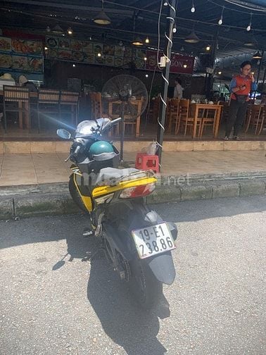 Cần bán winner v1 đăng ký 2017