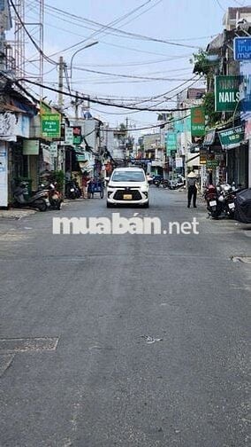 Nhà Mới, Nội Thất Đẹp, 3 PN, Xe Hơi Tới Nhà