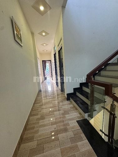 CHO THUÊ NHÀ NGUYÊN CĂN MẶT TIỀN HUỲNH VĂN GẤM – VỊ TRÍ ĐẸP, GIÁ HỢP L
