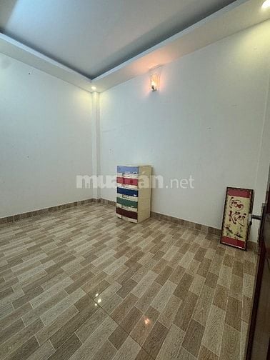 CHO THUÊ NHÀ NGUYÊN CĂN MẶT TIỀN HUỲNH VĂN GẤM – VỊ TRÍ ĐẸP, GIÁ HỢP L