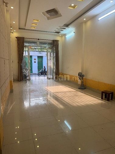 CHO THUÊ NHÀ NGUYÊN CĂN MẶT TIỀN HUỲNH VĂN GẤM – VỊ TRÍ ĐẸP, GIÁ HỢP L