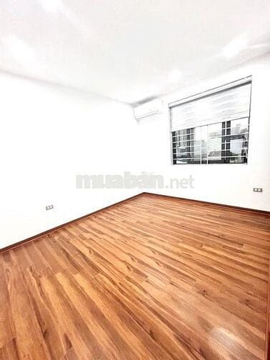 Chính chủ cần bán gấp căn hộ chung cư 100 m2,3 PN tòa CT1.1 Mễ Trì Hạ