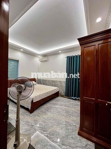 Nhà Mới Sạch Đẹp DT 110m2 1Trệt 1Lầu 2Pn 2Wc Sân Xe Máy Gần Uỷ Ban