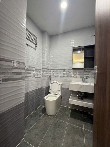 Bán nhà có 7 phòng dịch vụ full nội thất Tân phú Giáp Q11