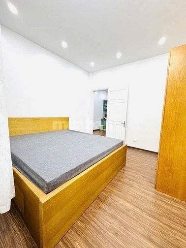 Sốc, Hiếm, duy nhất, nhà mới tập thể Cầu Bươu 45m2, T3, 2.98 tỷ