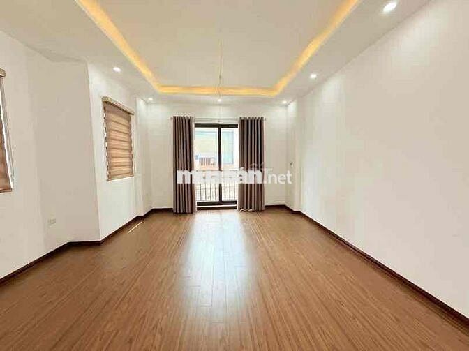 Nhà đẹp 6 Tầng Bến Xe Nước Ngầm - Ô Tô Vào Nhà - Thang Máy Lung Linh