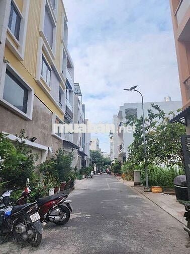 HXH QUAY ĐẦU – NHÀ 3 TẦNG  LÊ TRỌNG TẤN - GẦN AEON T PHÚ - NGANG 5.1M
