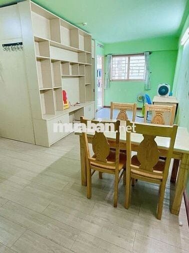 cho thuê Ehome4 ,căn góc 41,3m2 ,full nội thấtgiá 4tr/1thang.