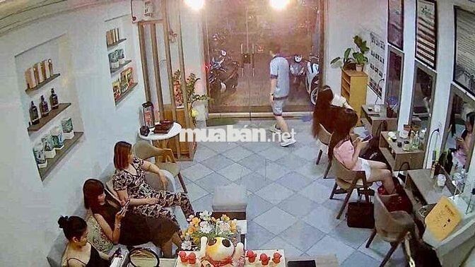CHO THUÊ NHÀ 2 MẶT TIỀN HẺM XE HƠI TRƯỚC SAU,PHẠM NGŨ LÃO.QUẬN 1
