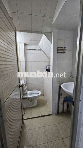 Cho thuê nhà nguyên căn đường hậu giang q6
