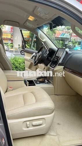 Toyota Land Cruiser 2016 VX 4.6 V8 - 89000 km