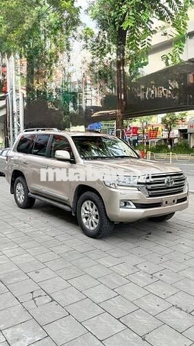 Toyota Land Cruiser 2016 VX 4.6 V8 - 89000 km