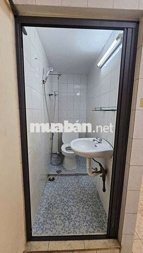Cho thuê nhà nguyên căn đường hậu giang q6