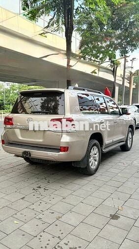 Toyota Land Cruiser 2016 VX 4.6 V8 - 89000 km