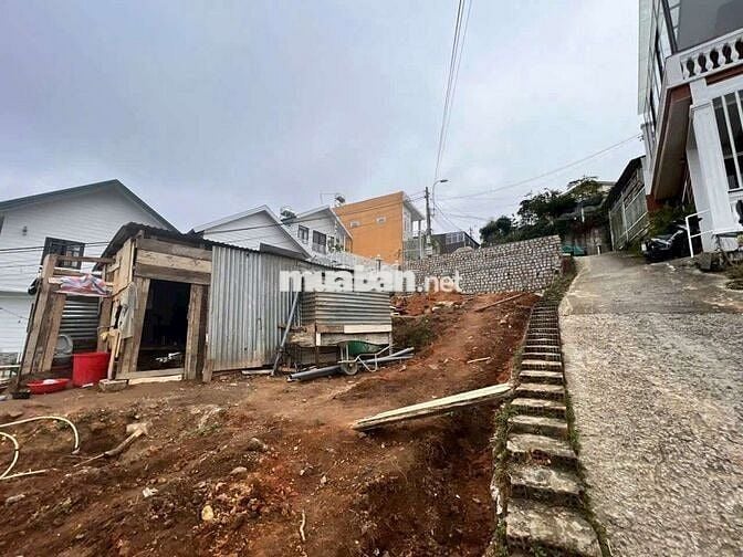 Đất góc 2MT Lê Hồng Phong 583m2