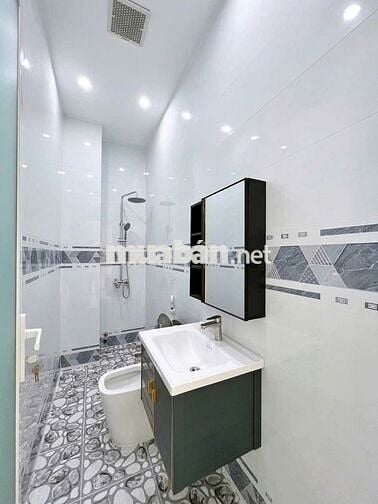 Bán nhà mặt tiền kdc bình nhựt đối diện mầm non long hòa giá 4,290 tỷ
