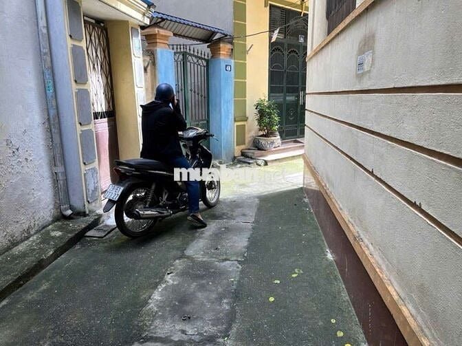 Bán 80m2 đất ngõ 15 Tạ Quang Bửu