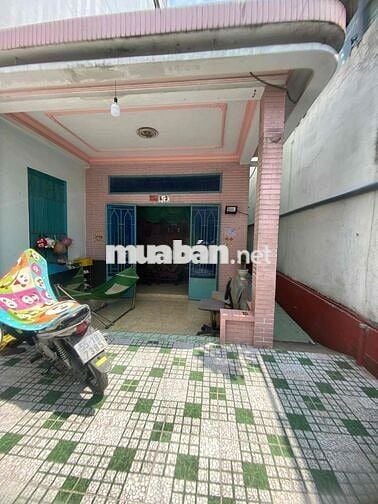 nhà mặt tiền đường Trung Mỹ Tây 06